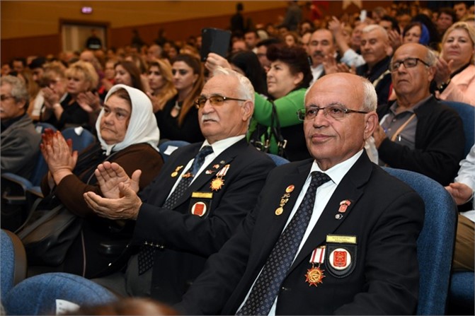 Atatürk’ün Sevdiği Şarkıların Notaları Mersin’den Yükseldi