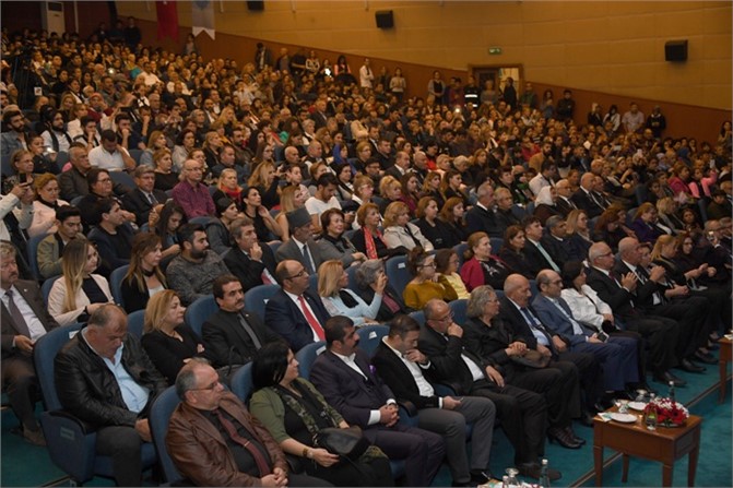 Atatürk’ün Sevdiği Şarkıların Notaları Mersin’den Yükseldi