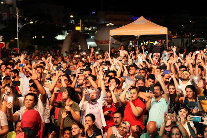 Mersin Erdemli Kızkalesi Festivali Tüm Görkemiyle Sona Erdi