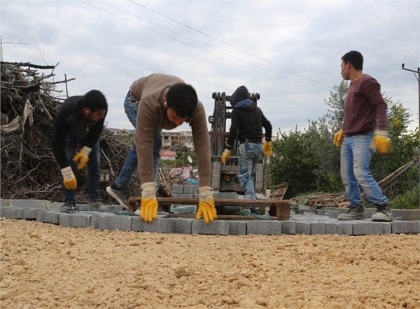 Hacıhalilarpaç Mahallesi Parke Yol Çalışmaları, Devam Ediyor