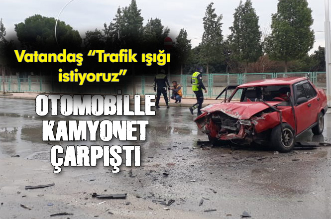 Mersin Tarsus'ta Kaza; Vatandaş Haftada Bir Kazanın Olduğu Yere Trafik Işığı İstiyor