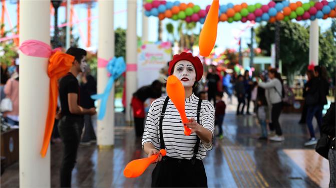 Çocukların Festivali; Mersin Çocuk Festivali Başladı Mersin'de Erken Bayram