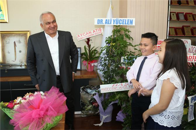 Mersin Erdemli'de Minik Başkanlardan İlk Talimat