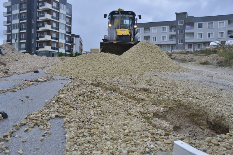 Yenişehir Belediyesi Ekipleri Teyakkuz Halinde! Başkan Özyiğit, ''Sorunlara Anında Müdahale Ediyoruz''