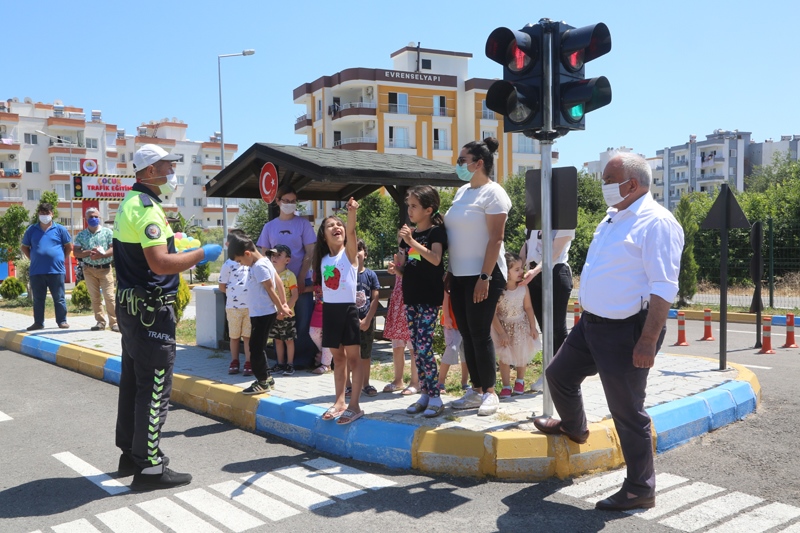 Mersin Erdemli'de Minik Yüreklerin Pandemi Sonrası Trafik Eğitim Heyecanı