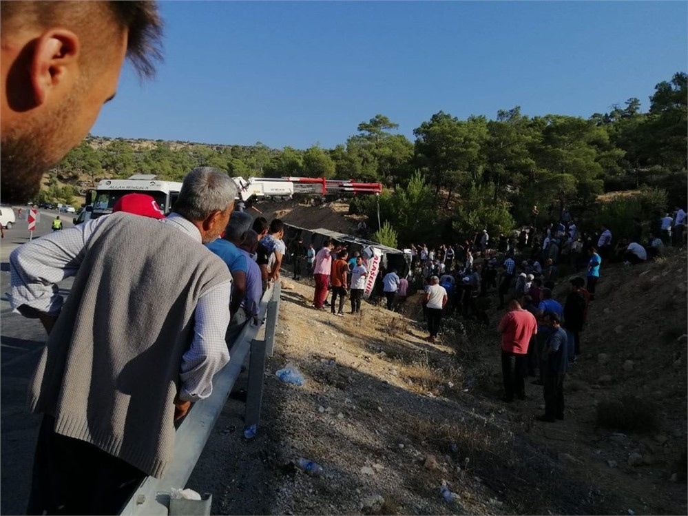 Mersin Mut’ta Askeri Personeli Taşıyan Otobüs Devrildi: 5 Askerimiz Şehit Oldu