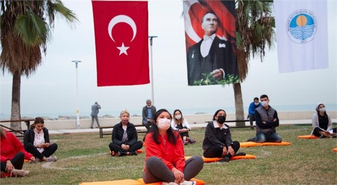 Üretici Kadınlar Haklarını Hatırladı! Büyükşehir, Kadına Şiddete Karşı Yaptığı Etkinliklerle Örnek Oldu