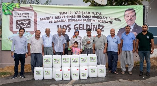 MERSİN'DE AKDENİZ MEYVE SİNEĞİ’NE KARŞI KENT GENELİNDE ÖNLEM