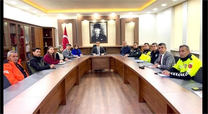 ÇAMLIYAYLA'DA KIŞ TEDBİRLERİ TOPLANTISI