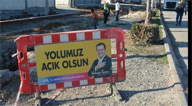 BÜYÜKŞEHİR BELEDİYESİ, TARSUS’TA YAVUZ SULTAN SELİM CADDESİNİ TAMAMEN YENİLİYOR