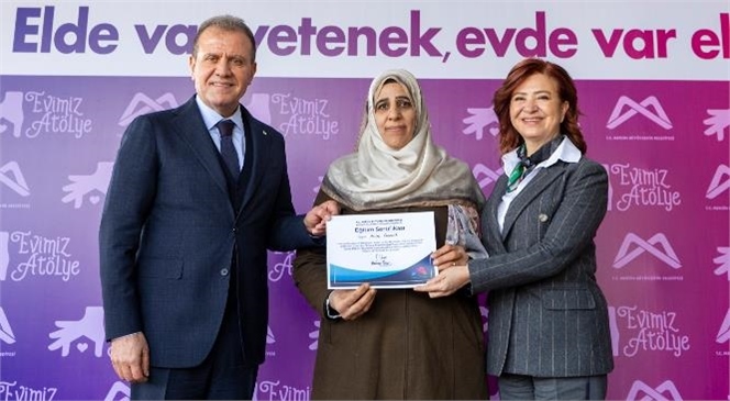 BAŞKAN SEÇER VE MERAL SEÇER, ‘EVİMİZ ATÖLYE’ PROJESİNDEN FAYDALANAN KADINLARLA SERTİFİKA TÖRENİ’NDE BİR ARAYA GELDİ