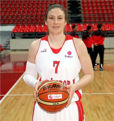 AGÜ Spor basketbolcusu Lindsay Whalen