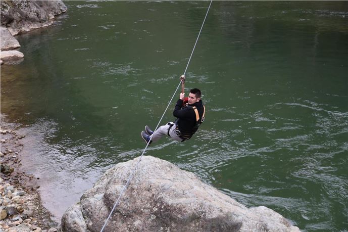 Gazetecilerin ''Zipline'' heyecanı