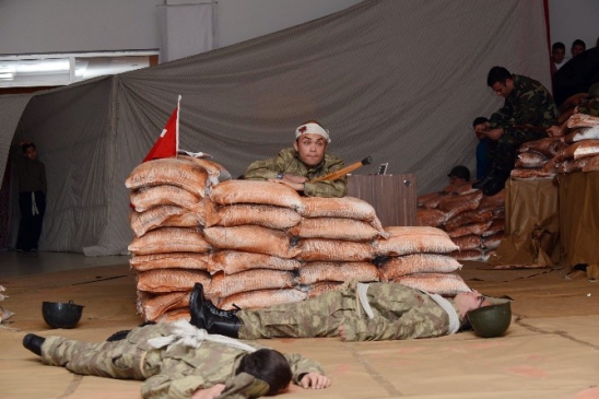 Engelli Öğrenciler Çanakkale Zaferi'ni Canlandırdı