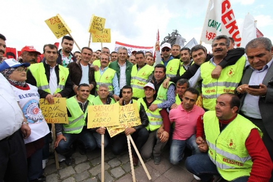 Karşıyaka'da İşçileri Rahatlatan İhale