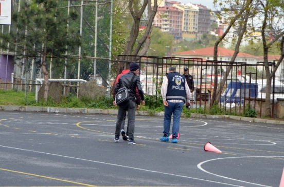 Lisede Pompalı Dehşeti 3 Öğrenci Yaralı