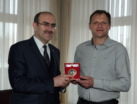 Belgrad Üniversitesi Filoloji Fakültesi Türkoloji Bölümü Öğrencileri Atatürk Üniversitesi'nde