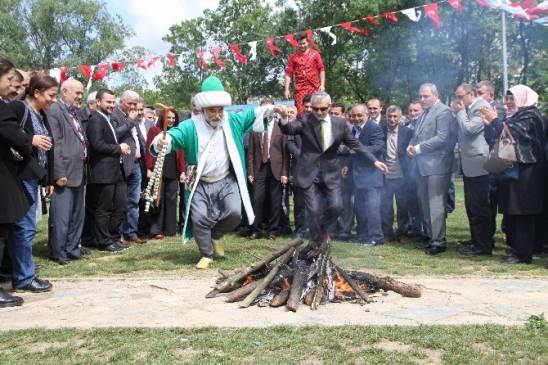 Yüzlerce Yıllık Gelenek Kağıthane'de Devam Ediyor