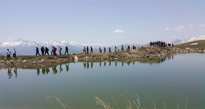 Hakkari dağlarında gençlik yürüyüşü!