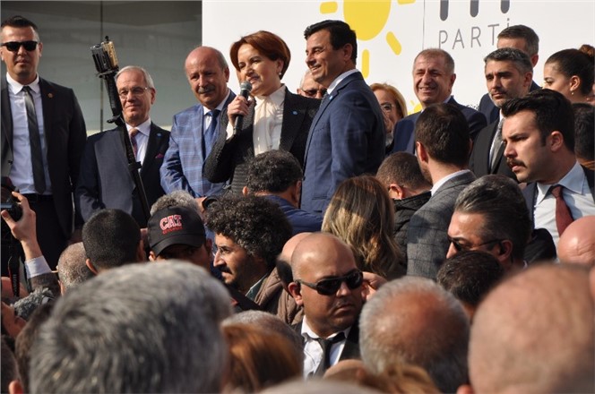 Akşener’den, Türe’ye İyi Parti Rozeti