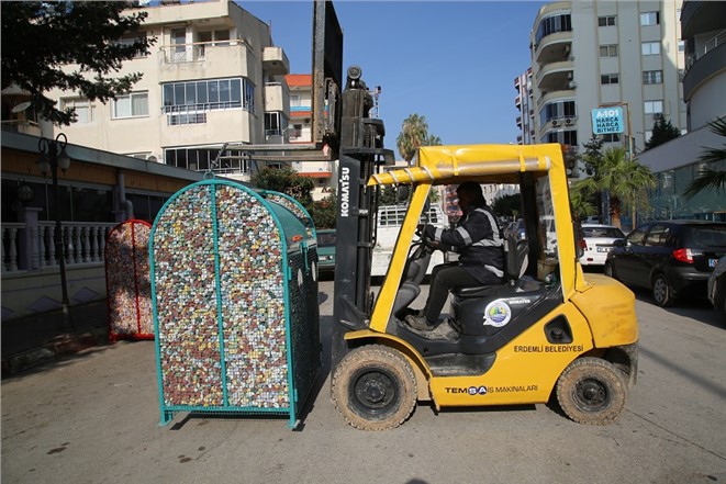 Erdemli'yi Güzelleştirme Çalışmaları Sürüyor