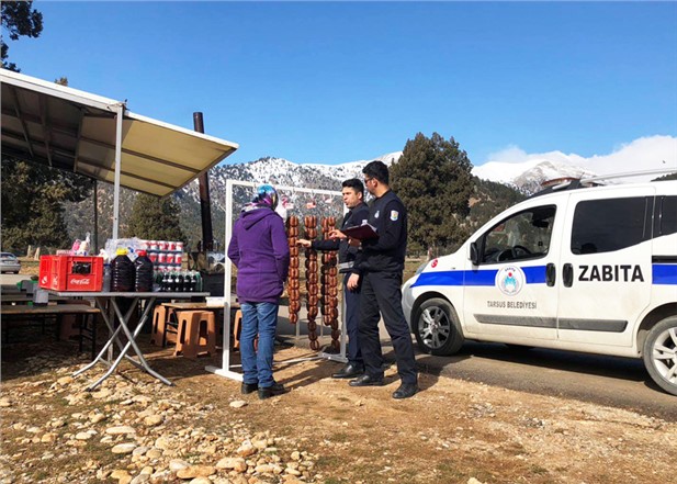 Zabıta'dan Piknik Alanlarında Et ve Sucuk Satışı Yapan Esnaflara Denetim