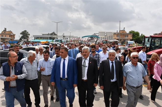 Tarsus'ta Açılan Pazar Bölgede Bir İlk Oldu