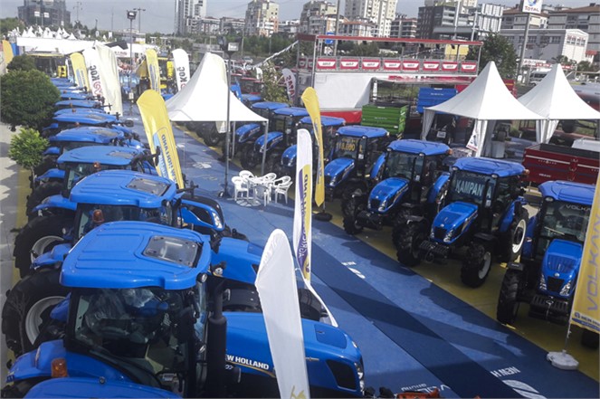 New Holland, Geniş Ürün Yelpazesi ve Kampanyaları İle Çorlu Tarım Fuarı’nda