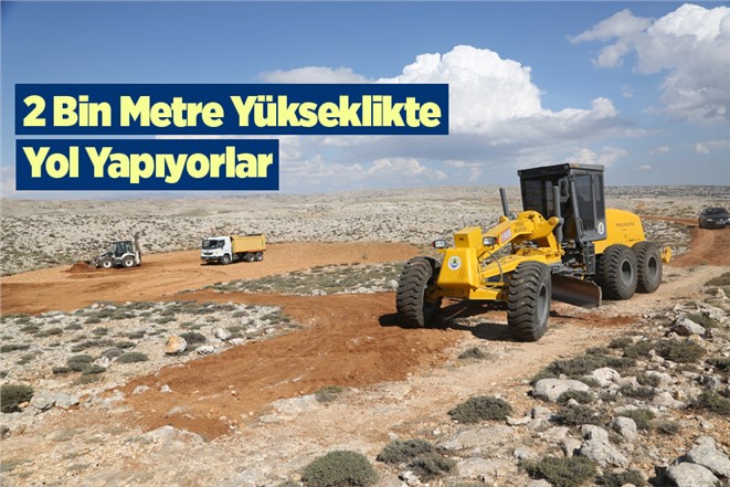 Mersin'de 2 Bin Rakımda Yol Çalışması