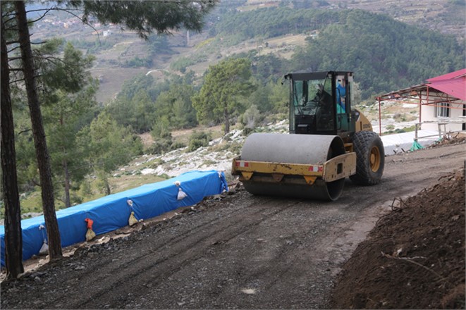 Erdemli Karayakup Mahallesi Yollarına Malzemeli Bakım Çalışması Yapıldı