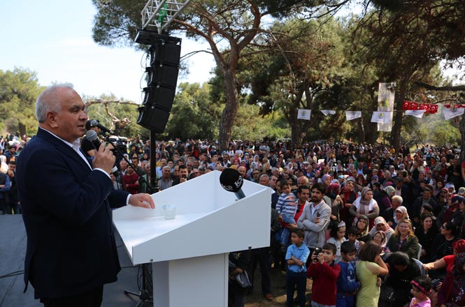 Erdemli’ye Baharı Yeniden Başkan Seçilen Mükerrem Tollu Getirdi