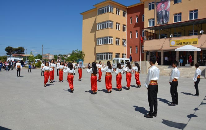 19 Mayıs Atatük'ü Anma Gençlik ve Spor Bayramı Gülnar’da Coşkuyla Kutlandı