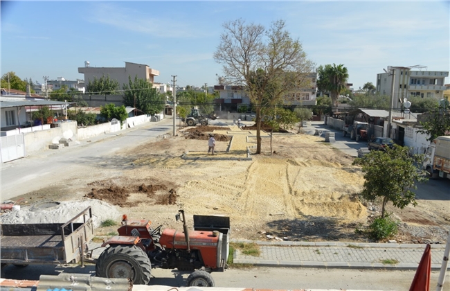 Akdeniz Belediyesi, Huzurkent’e Yeni Bir Park Kazandırıyor