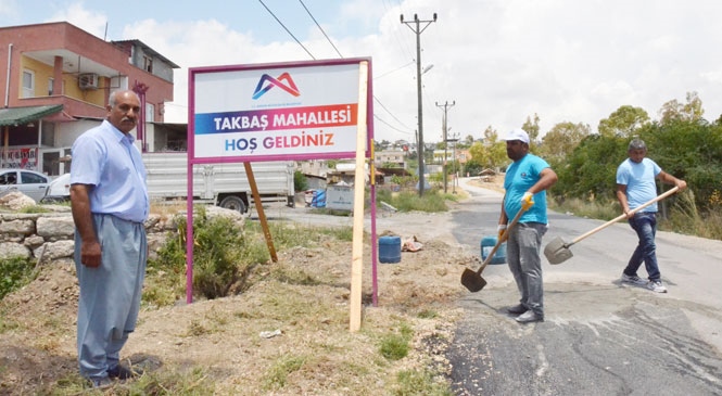 Mersin Tarsus'ta Mahallelerin Girişlerine Yeni Tabela