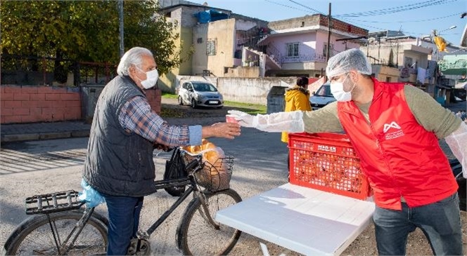 Dar Gelirli Roman Vatandaşların İçi Sıcak Çorba İle Isınıyor! Büyükşehir "1 Ekmek 1 Çorba" Hizmetini Başlattı