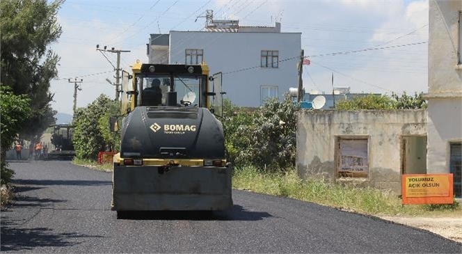 Ekipler, Hürriyet ve Cengiz Topel Caddelerinde Çalışma Yürüttü