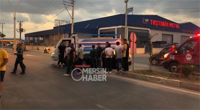 Mersin Tarsus’ta Yaşanan Kazada 3'ü Çocuk, 4 Kişi Yaralandı