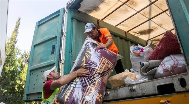 Mersin Büyükşehir’in Yangınzedeler İçin Yaptığı Dayanışma Çağrısı Üzerine Mersinliler Seferber Oldu