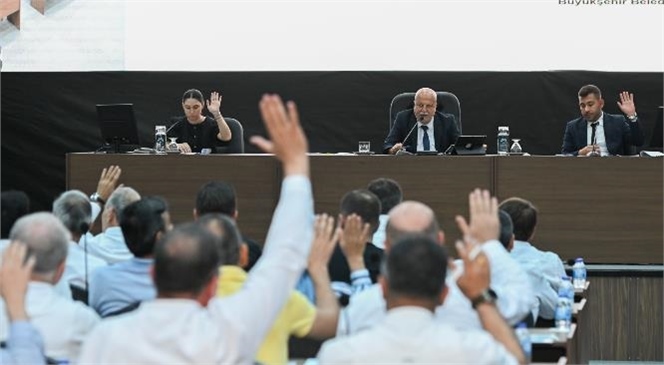 Mersin Büyükşehir Belediye Meclisi’nin 2024 Yılı Haziran Ayı Olağan Toplantısı’nın 1. Birleşimi, Mersin Büyükşehir Belediye Birinci Başkan Vekili Ali Uyan Başkanlığında Gerçekleştirildi