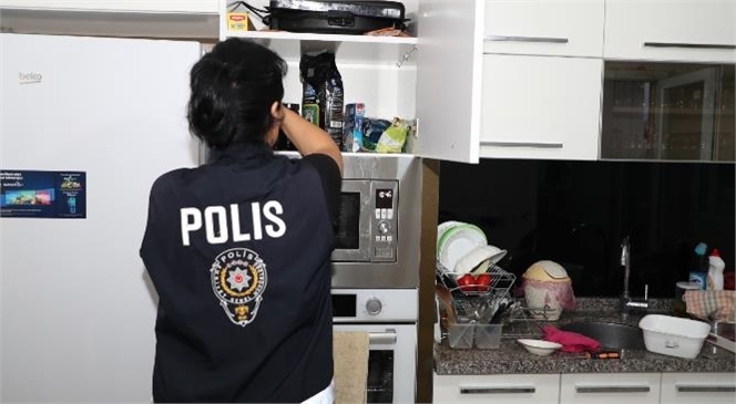 Mersin Polisinden Çocuk İstismarı ve Müstehcen İçerik Operasyonu: 10 Gözaltı