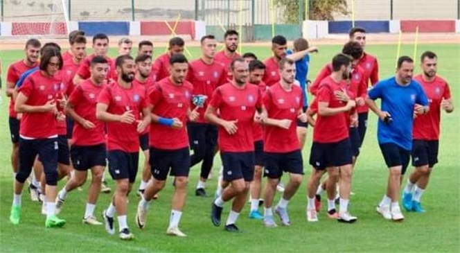 SİLİFKE BELEDİYESPOR'DA YÜZLER GÜLÜYOR