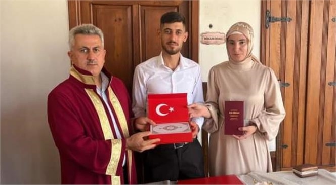 İlçe Müftüsü Akçay, İbrahim Halil ve Gülsüm Çiftinin Resmi Nikâhını Kıydı