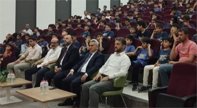 TARSUS ULUSLARARASI ASHAB-I KEHF ANADOLU İMAM HATİP LİSESİNDE ANLAMLI KONFERANS