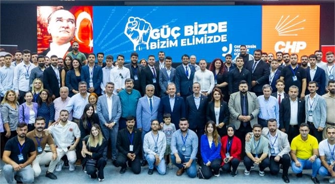 BAŞKAN SEÇER, ‘CHP MERSİN İL GENÇLİK KOLLARI KONGRESİ’NE KATILDI