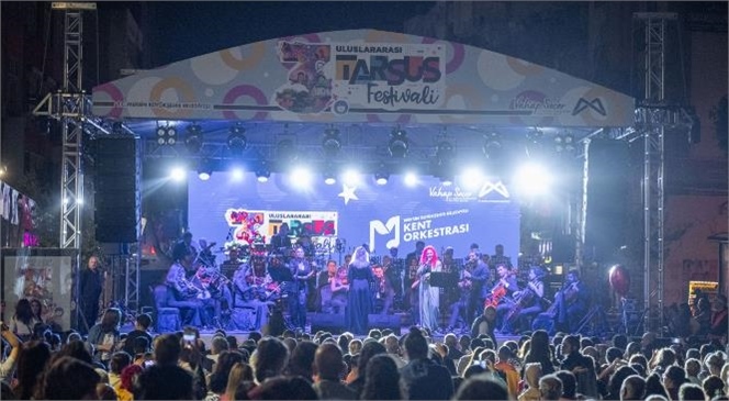 TARSUS'TA MUHTEŞEM KAPANIŞ EĞLENCELİ BAŞLAYAN FESTİVALE, EĞLENCELİ KAPANIŞ