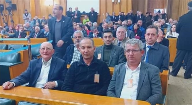 İYİ PARTİ ÇAMLIYAYLA İĹÇE YÖNETİMİ, İYİ PARTİ GRUP TOPLANTISINA KATILDI