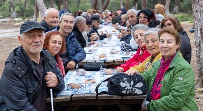 BÜYÜKŞEHİR EMEKLİ EVİ ÜYELERİ, KUYULUK TABİAT PARKI’NDA BULUŞTU